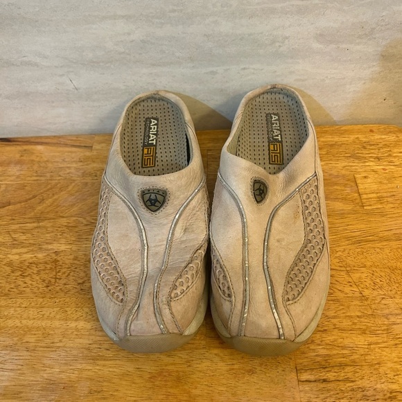 Ariat Leather Suede Slip-On Loafer Mules Cream Women's Size 6.5 Outdoor Western - Picture 2 of 10